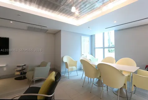 110 Washington Avenue Miami Beach FL 33139