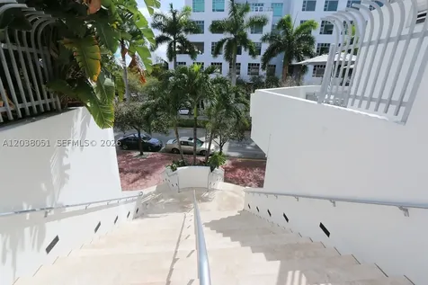 110 Washington Avenue Miami Beach FL 33139