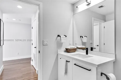 888 Biscayne Boulevard Miami FL 33132