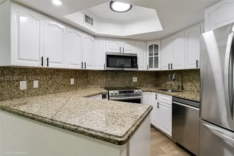 8205 Lake Drive Doral FL 33166
