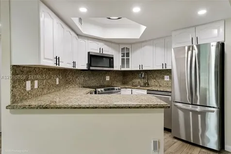8205 Lake Drive Doral FL 33166