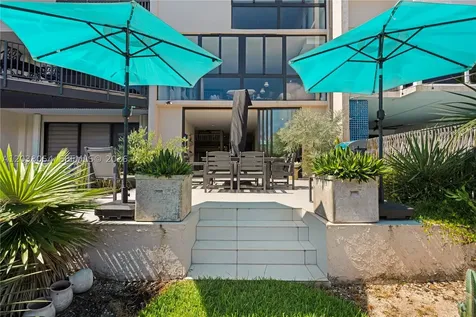 6112 Paradise Point Drive Palmetto Bay FL 33157