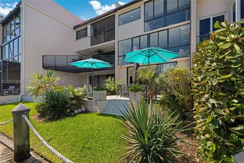 6112 Paradise Point Drive Palmetto Bay FL 33157