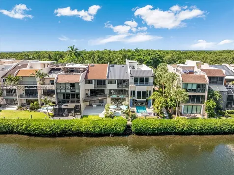 6112 Paradise Point Drive Palmetto Bay FL 33157