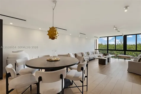 6112 Paradise Point Drive Palmetto Bay FL 33157