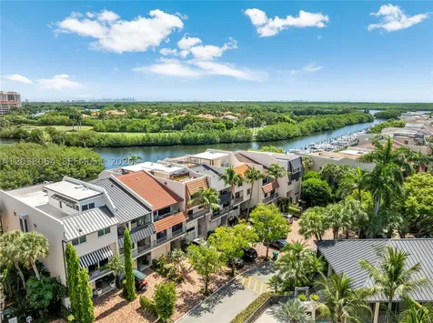 6112 Paradise Point Drive Palmetto Bay FL 33157