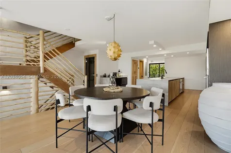 6112 Paradise Point Drive Palmetto Bay FL 33157