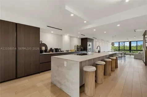 6112 Paradise Point Drive Palmetto Bay FL 33157