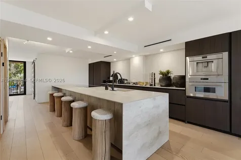 6112 Paradise Point Drive Palmetto Bay FL 33157