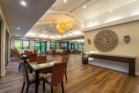 6112 Paradise Point Drive Palmetto Bay FL 33157