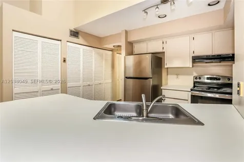 444 SE 14th Street Dania Beach FL 33004