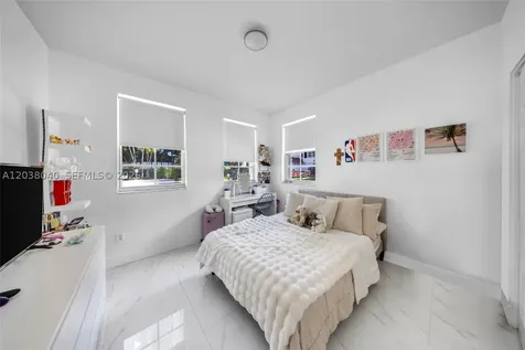 3255 NE 184th Street Aventura FL 33160