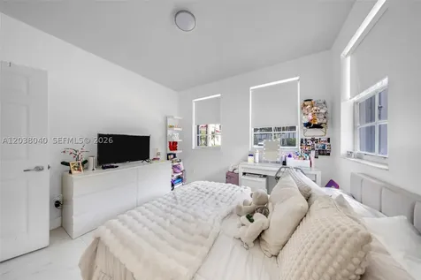 3255 NE 184th Street Aventura FL 33160