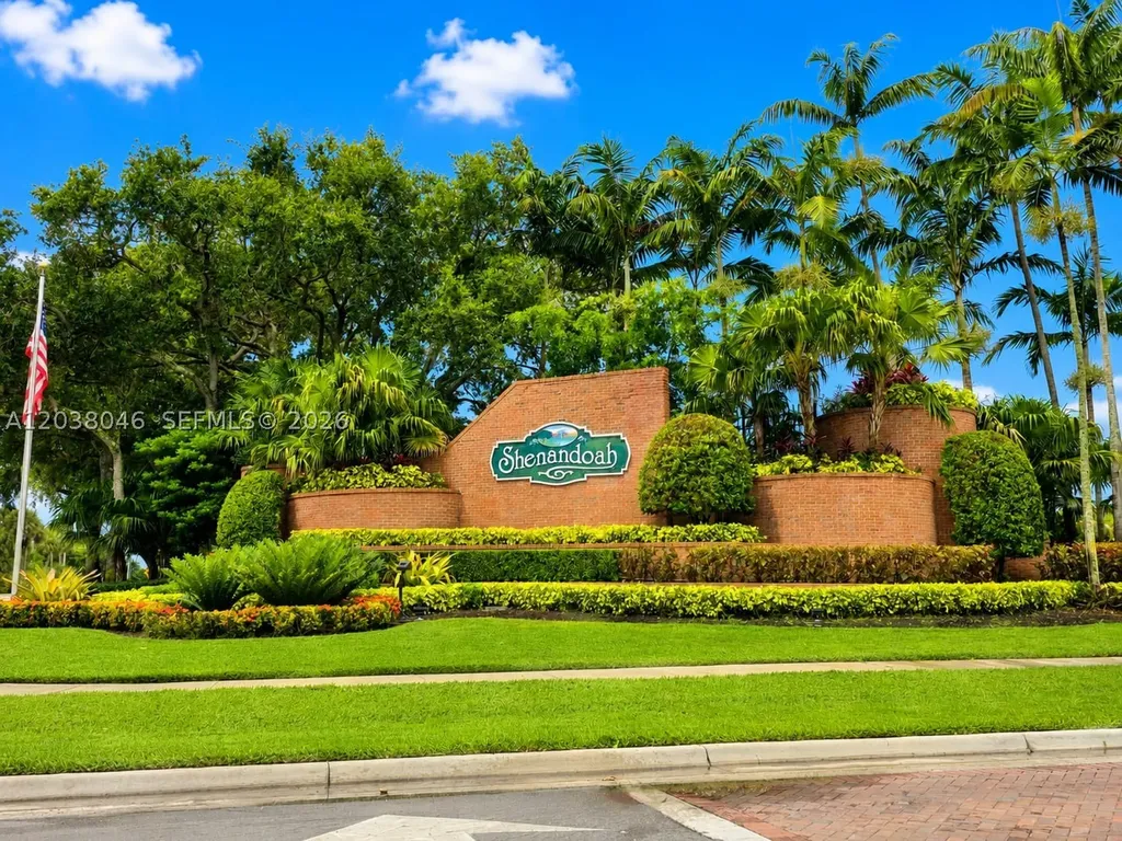 13870 Magnolia Court Davie FL 33325