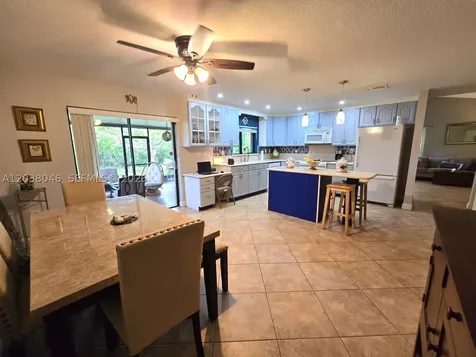 13870 Magnolia Court Davie FL 33325