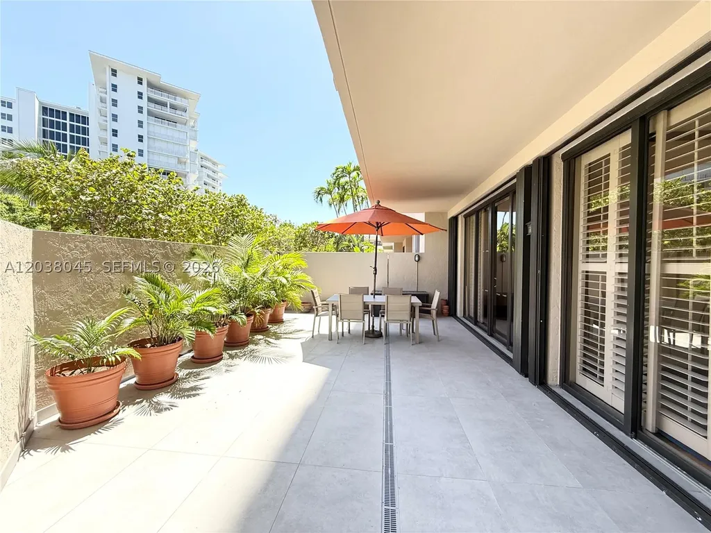251 Crandon Boulevard Key Biscayne FL 33149