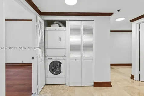 251 Crandon Boulevard Key Biscayne FL 33149