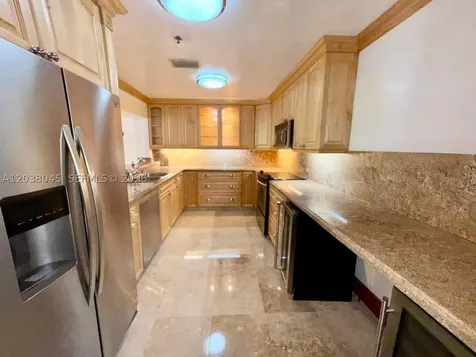 251 Crandon Boulevard Key Biscayne FL 33149
