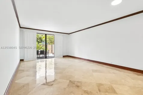 251 Crandon Boulevard Key Biscayne FL 33149