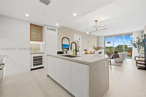 2200 Brickell Avenue Miami FL 33129