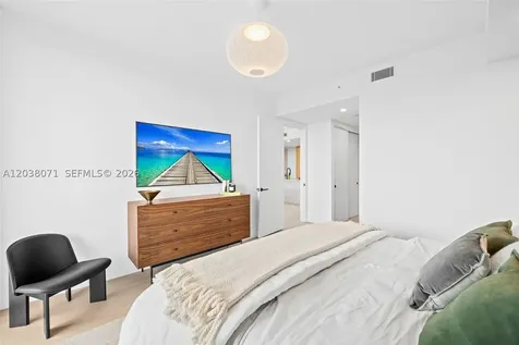 2200 Brickell Avenue Miami FL 33129