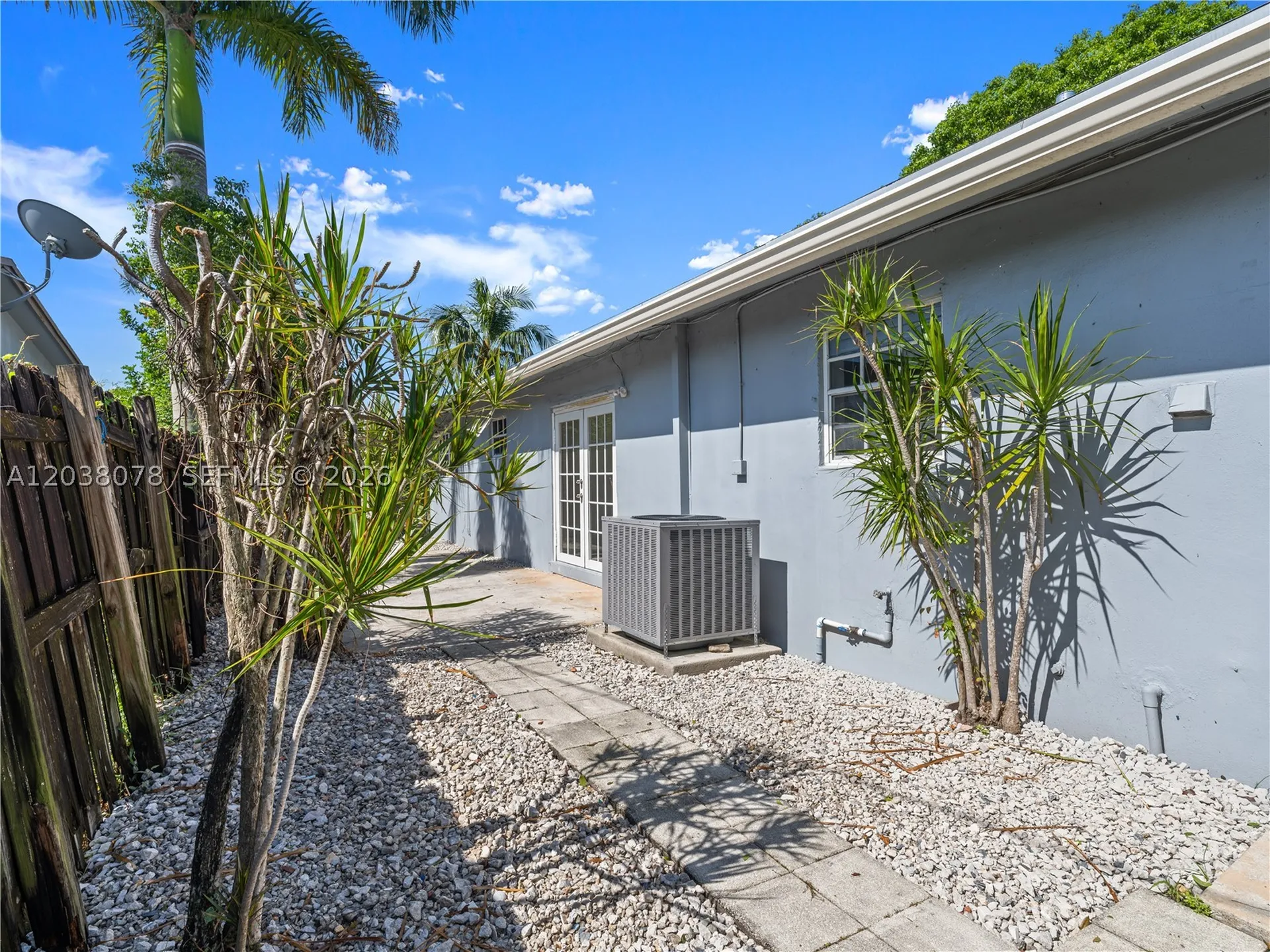7591 Pierce Street Hollywood FL 33024