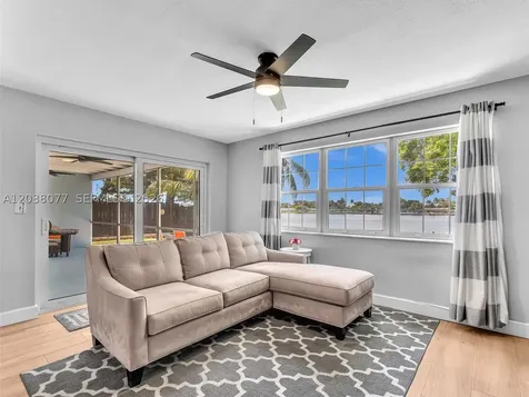 8740 Pasadena Boulevard Pembroke Pines FL 33024