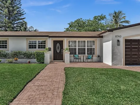 8740 Pasadena Boulevard Pembroke Pines FL 33024