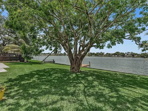 8740 Pasadena Boulevard Pembroke Pines FL 33024