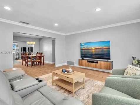 8740 Pasadena Boulevard Pembroke Pines FL 33024