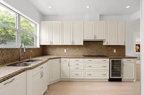 7611 Miami View Drive North Bay Village FL 33141