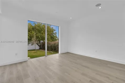 10755 SW 52nd Terrace Miami FL 33165