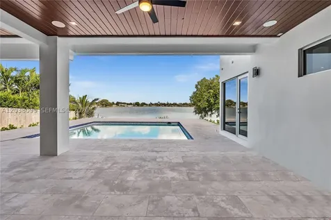 10755 SW 52nd Terrace Miami FL 33165