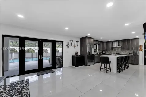 551 SW 127th Avenue Miami FL 33184