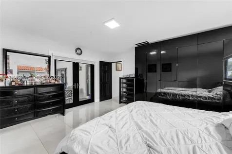 551 SW 127th Avenue Miami FL 33184