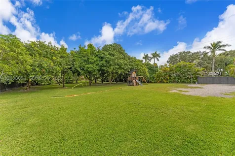 551 SW 127th Avenue Miami FL 33184