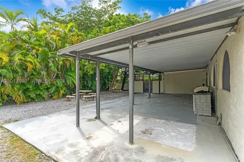 551 SW 127th Avenue Miami FL 33184
