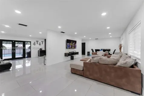 551 SW 127th Avenue Miami FL 33184