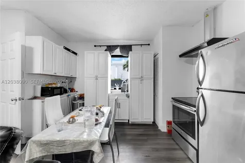 551 SW 127th Avenue Miami FL 33184