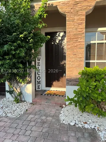 2555 SW 147th Path Miami FL 33185