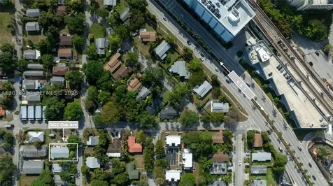 3826 Oak Avenue Miami FL 33133