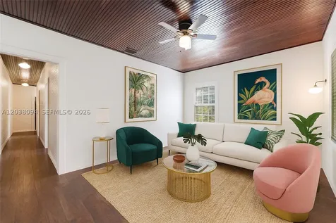 3826 Oak Avenue Miami FL 33133
