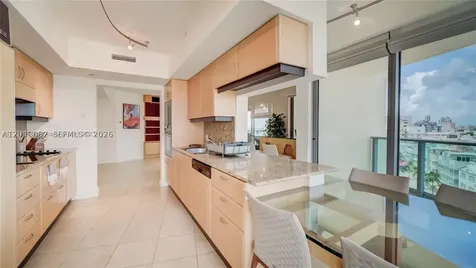 1455 Ocean Drive Miami Beach FL 33139