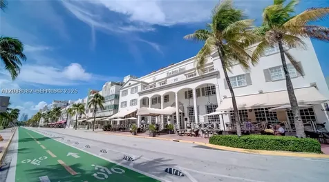 1455 Ocean Drive Miami Beach FL 33139