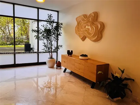 2780 NE 183rd Street Aventura FL 33160