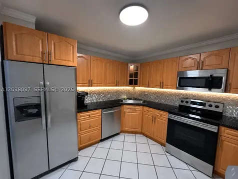 2780 NE 183rd Street Aventura FL 33160