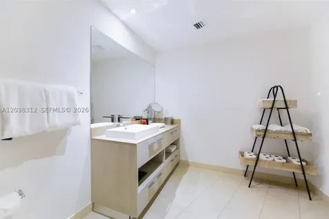 4111 S Ocean Drive Hollywood FL 33019