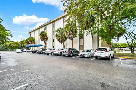 4101 NW 4th Street Plantation FL 33317