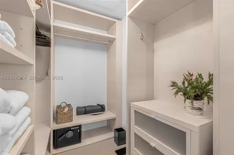 88 SW 7th Street Miami FL 33130