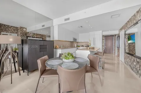 88 SW 7th Street Miami FL 33130